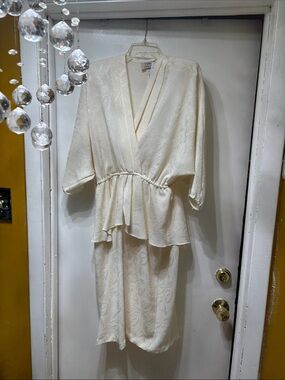Unbranded Cream Textured Wrap Robe with Peplum Waist
